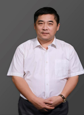 卢苇.png